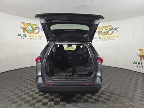 Used 2022 Toyota RAV4 LE AWD/4WD image 33