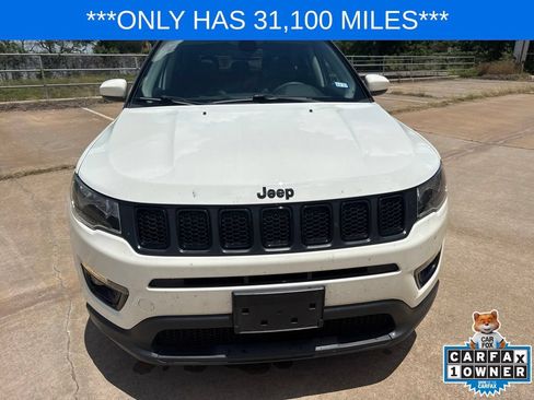 Used 2021 Jeep Compass Latitude w/ Sun and Sound Group FWD image 2
