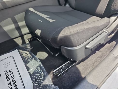 Used 2025 Nissan Sentra S FWD image 27
