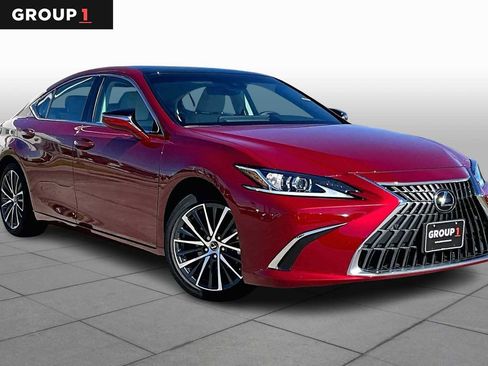 Certified 2025 Lexus ES 350 w/ Premium Package image 3