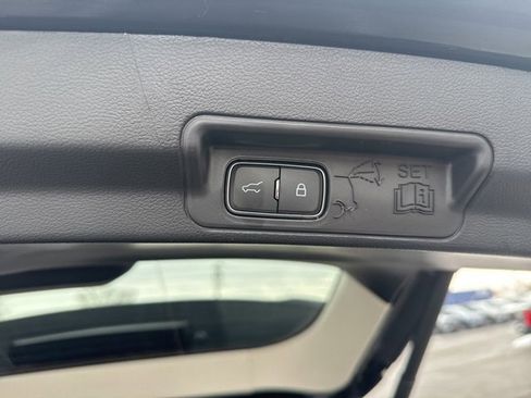 Certified 2025 Ford Explorer Active image 13