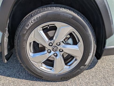 Used 2021 Toyota RAV4 XLE Premium AWD/4WD image 11