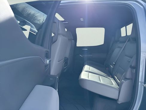 Used 2021 Chevrolet Silverado 1500 LTZ w/ LTZ Premium Package image 16