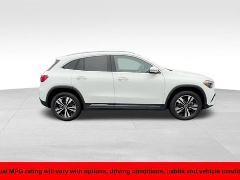 Used 2025 Mercedes-Benz GLA 250 4MATIC image 8