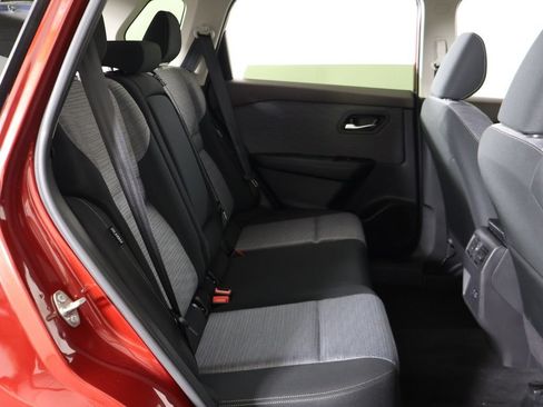 Used 2023 Nissan Rogue SV AWD/4WD image 32