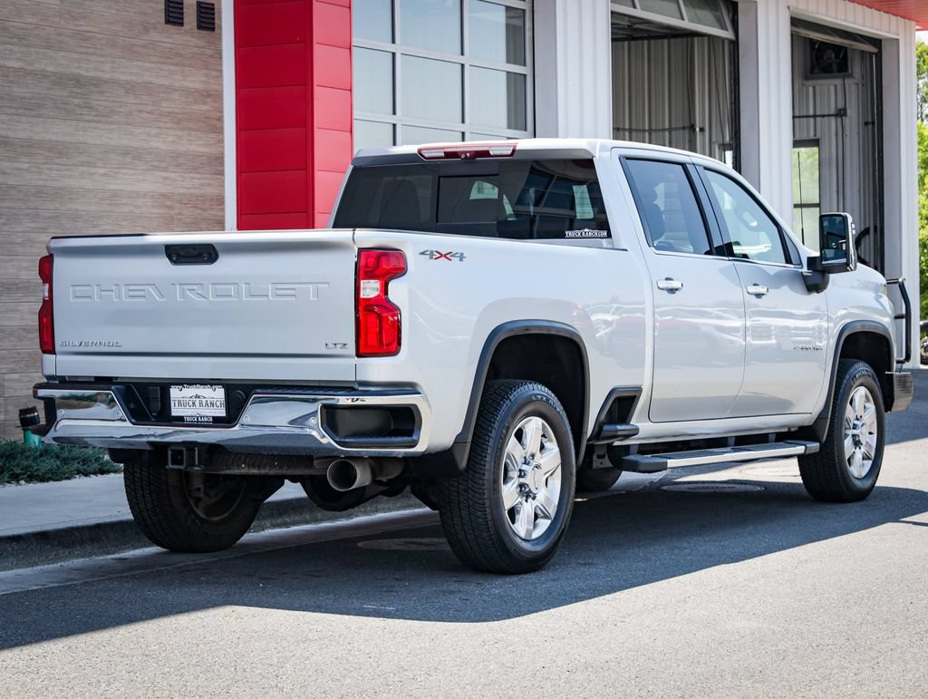 Used 2020 Chevrolet Silverado 2500 LTZ w/ LTZ Premium Package AWD/4WD image 3
