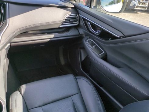 Used 2020 Subaru Outback Limited image 17