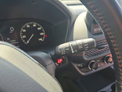 Used 2025 Honda HR-V Sport image 25