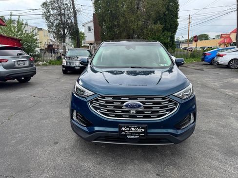 Used 2020 Ford Edge Titanium w/ Equipment Group 301A AWD/4WD image 3