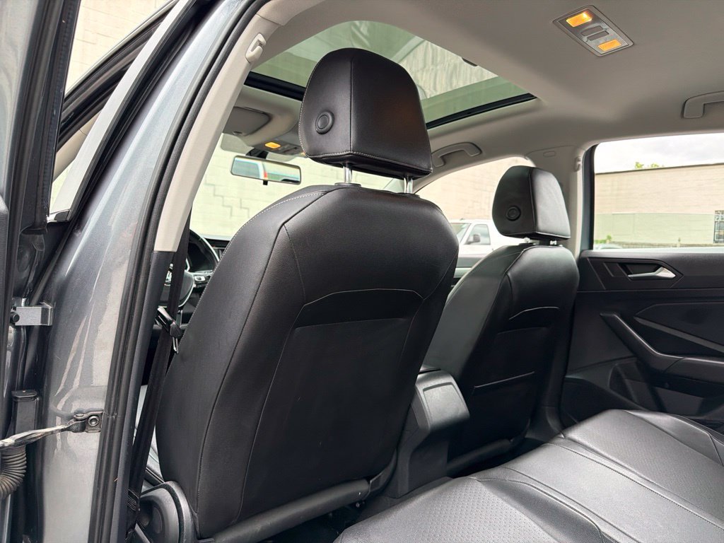 Used 2019 Volkswagen Jetta SE FWD image 21