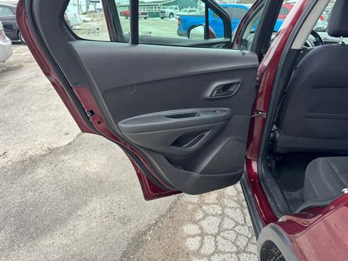 Used 2016 Chevrolet Trax LS image 13
