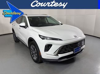 Used 2025 Buick Envision Preferred video 1