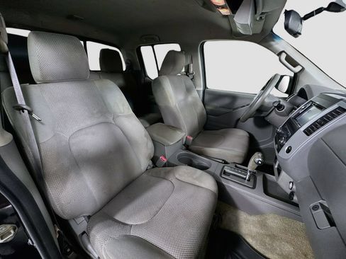 Used 2016 Nissan Frontier SV RWD image 26