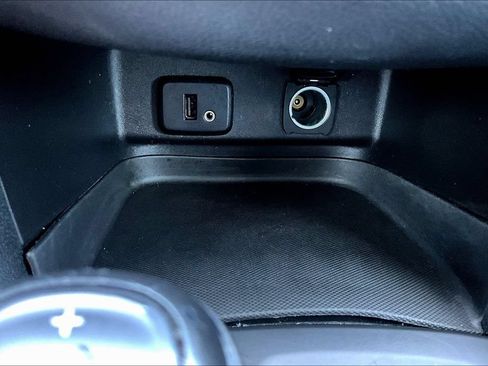 Used 2018 Chevrolet Equinox LT FWD image 17