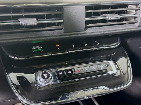 Used 2025 Lincoln Corsair Reserve w/ Jet Appearance Package image 15