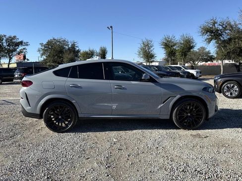 New 2026 BMW X6 xDrive40i w/ Climate Comfort Package image 2