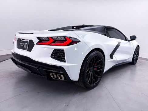 Used 2024 Chevrolet Corvette Stingray Premium Conv w/ Battery Protection Package RWD image 15