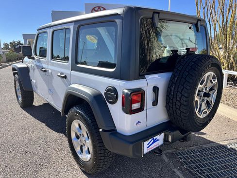 Used 2025 Jeep Wrangler Sport image 3