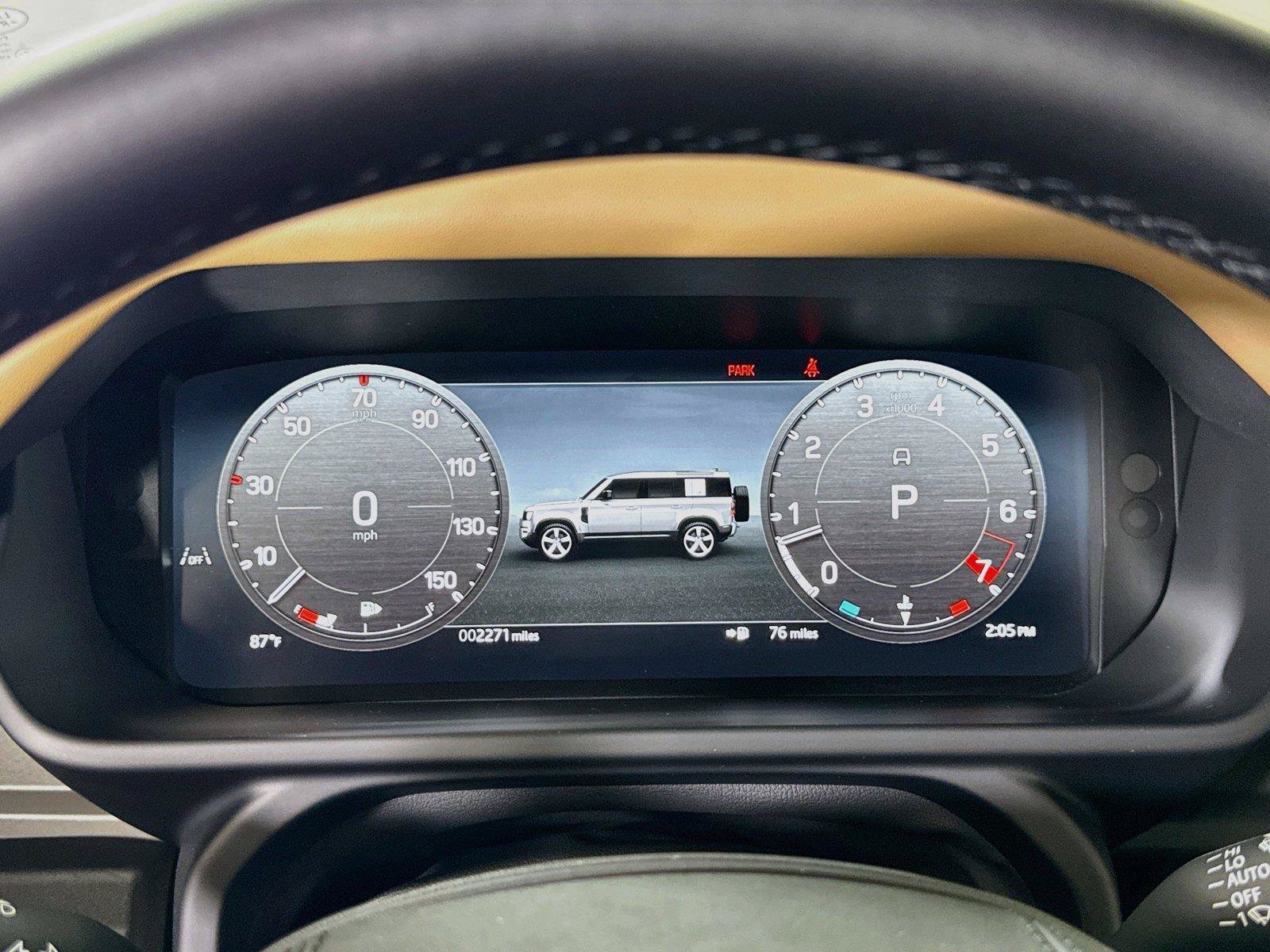 Used 2025 Land Rover Defender 110 V8 AWD/4WD image 15