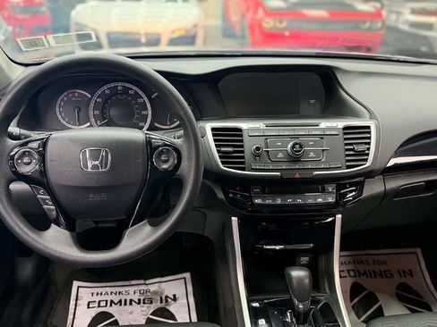 Used 2017 Honda Accord LX image 17