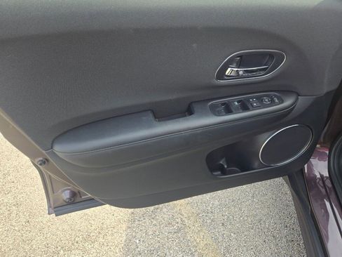 Used 2022 Honda HR-V EX image 18
