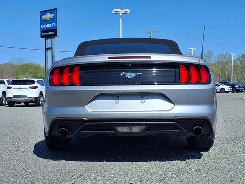 Used 2022 Ford Mustang Premium image 7