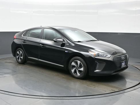 Used 2019 Hyundai Ioniq SEL FWD image 8