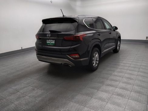 Used 2019 Hyundai Santa Fe SE FWD image 9