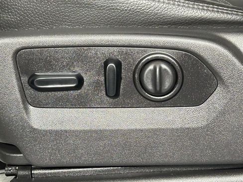 Used 2021 GMC Sierra 3500 Denali image 32