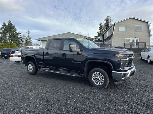 Used 2024 Chevrolet Silverado 2500 LT image 7