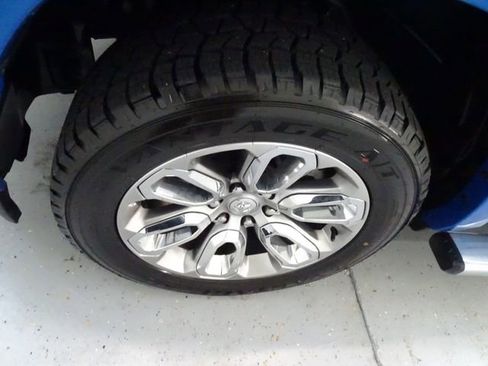 Certified 2022 RAM 1500 Laramie AWD/4WD image 28