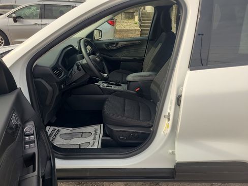 Used 2023 Ford Escape Active image 15