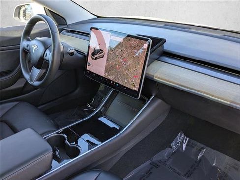 Used 2018 Tesla Model 3 Long Range image 22