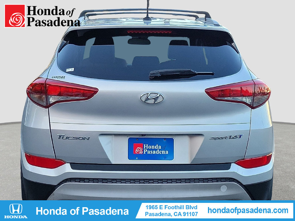 Used 2017 Hyundai Tucson Sport FWD image 3