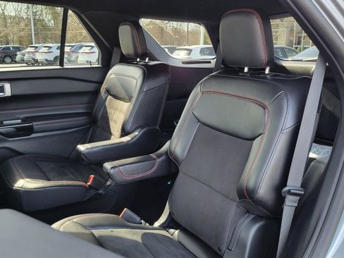 Used 2023 Ford Explorer ST-Line image 35