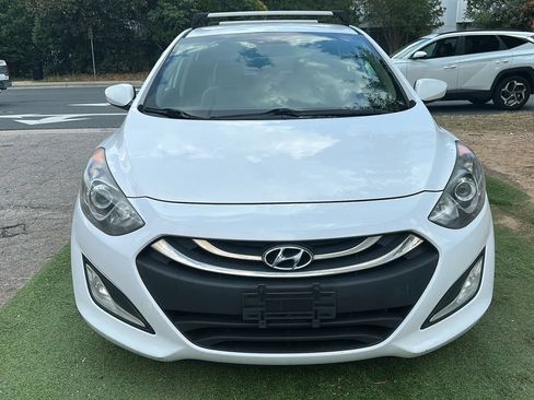 Used 2014 Hyundai Elantra GT FWD image 2