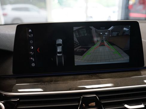 Used 2017 BMW 540i xDrive AWD/4WD image 9