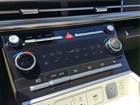 Certified 2025 Hyundai Santa Fe Calligraphy AWD/4WD image 14