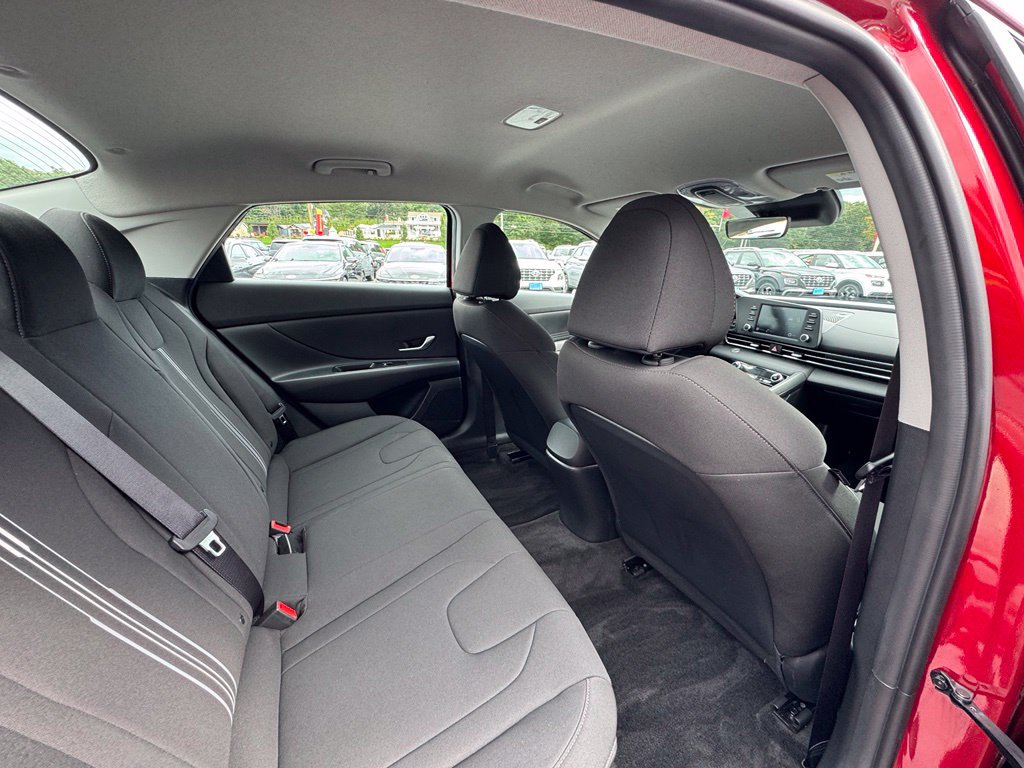 Used 2023 Hyundai Elantra SEL FWD image 22