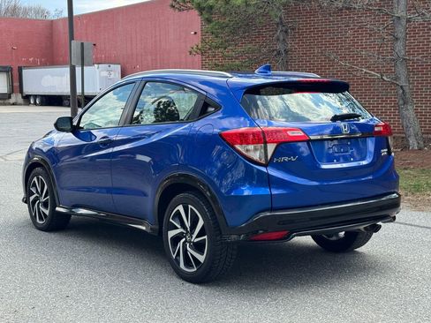 Used 2019 Honda HR-V Sport image 4