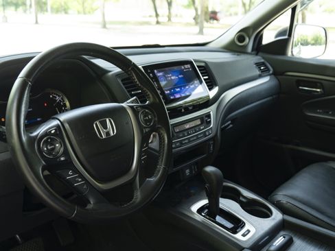 Used 2017 Honda Pilot EX-L image 16