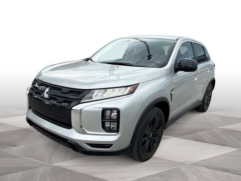 Used 2025 Mitsubishi Outlander Sport LE AWD/4WD image 4