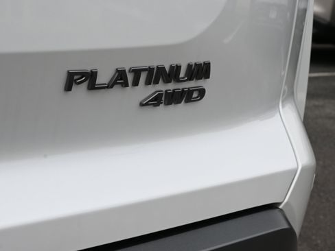 New 2026 Nissan Pathfinder Platinum image 10