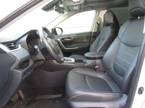 Used 2025 Toyota RAV4 XLE Premium w/ Weather Package AWD/4WD image 11