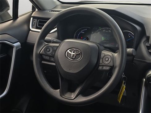 Certified 2025 Toyota RAV4 LE image 18