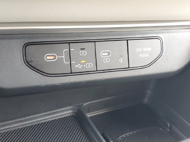 Certified 2026 Kia Carnival EX FWD image 30