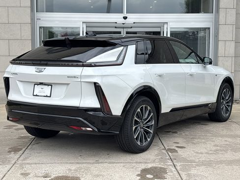 New 2025 Cadillac Lyriq Sport image 5