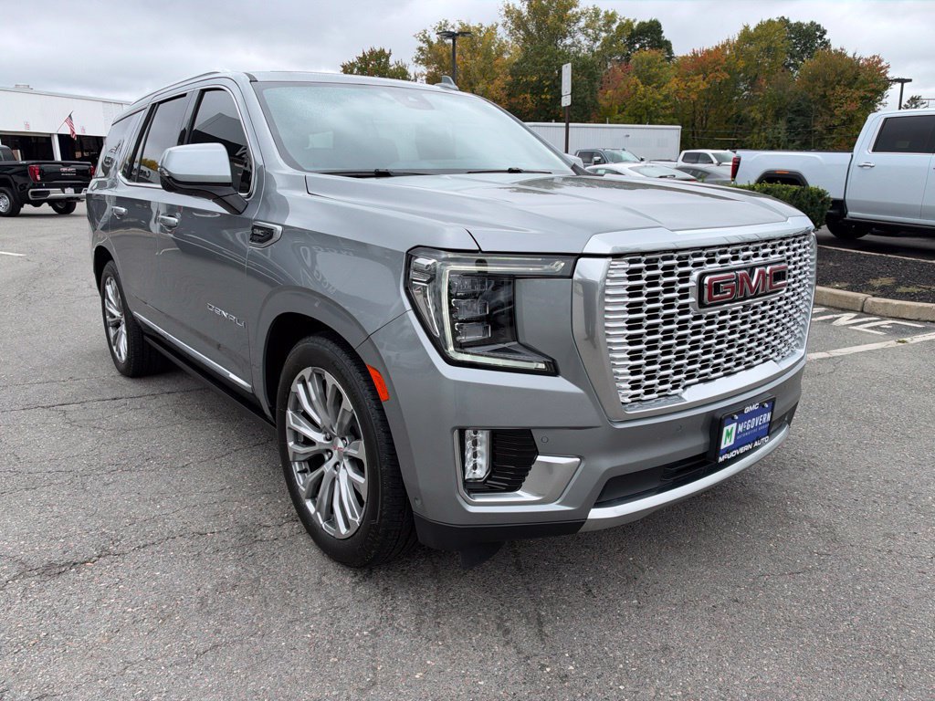 Used 2024 GMC Yukon Denali w/ Denali Reserve Package AWD/4WD image 9