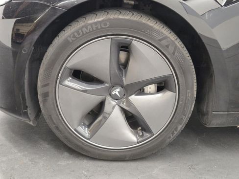 Used 2018 Tesla Model 3 Long Range RWD image 5