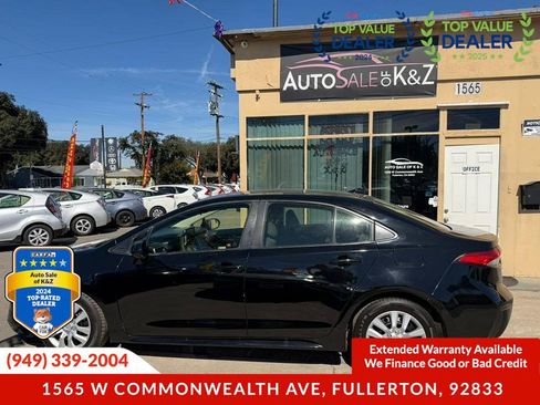 Used 2020 Toyota Corolla LE FWD image 12